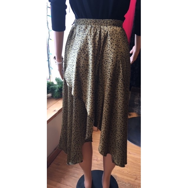 Khaki hotsell leopard skirt